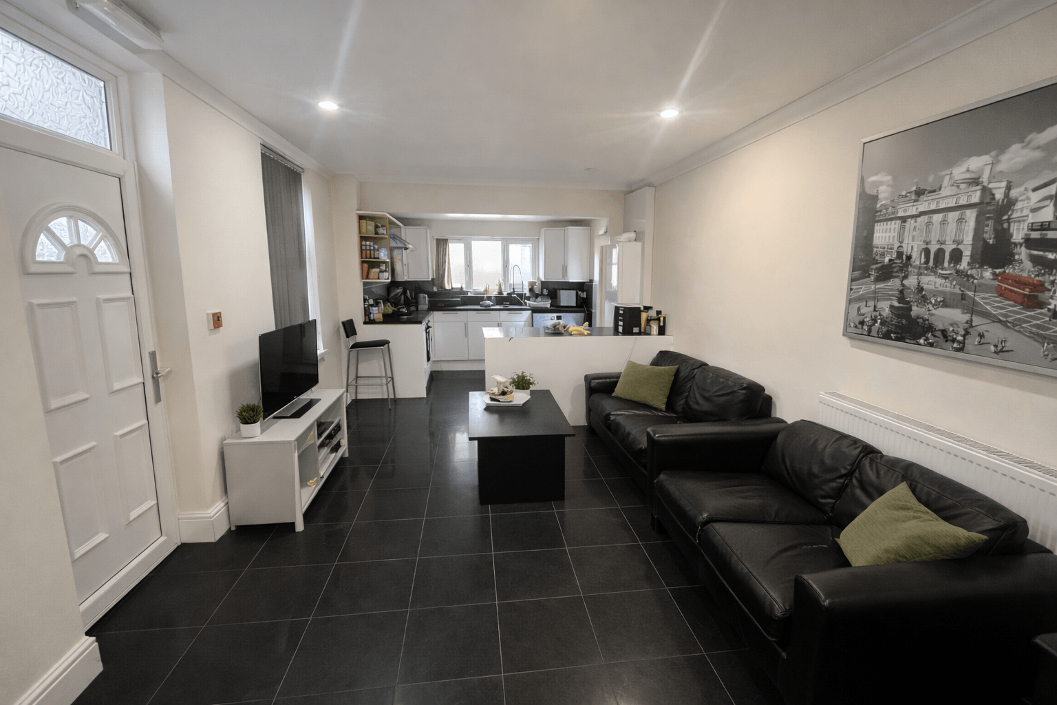 7 bed property in May Street, Cardiff